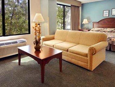 Wingate By Wyndham Raleigh Durham / Airport Exterior foto